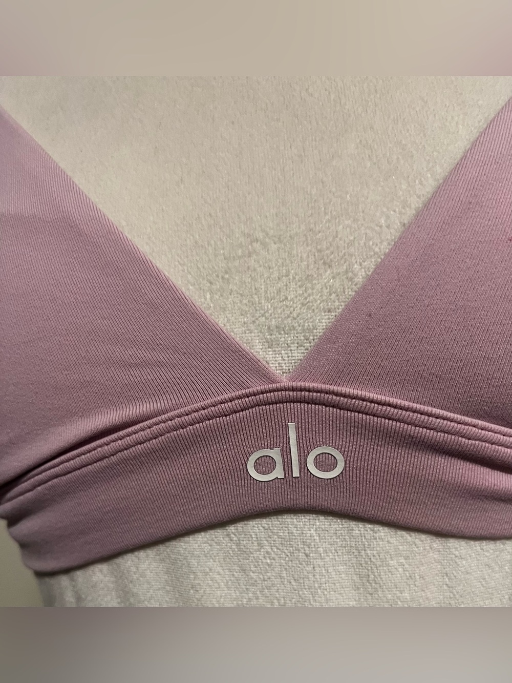 Alo Yoga Authentic Splendor Bra Candy Heart Pink / Light Lavender Size Medium - Picture 4 of 9